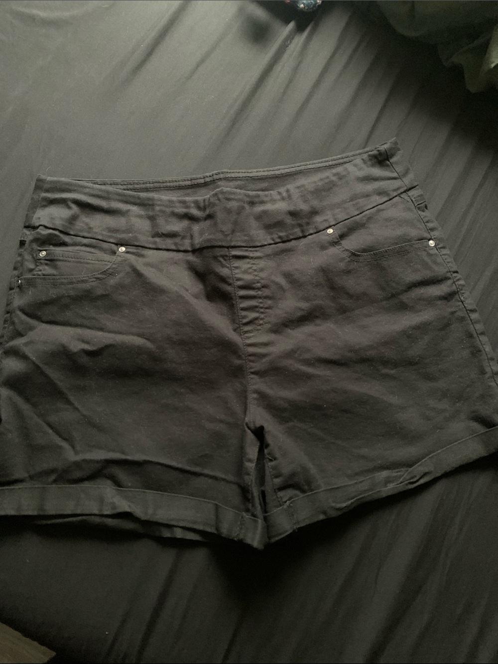 Time and Tru Black High-Waist Pull-On Shorts